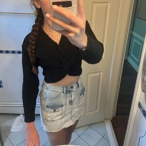 Black Knitted Crop Sweater
